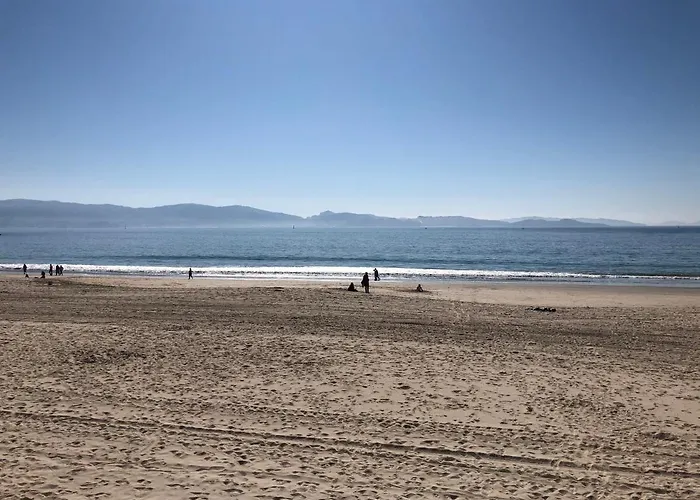 Desconectaengalicia Castelao, 50m Playa Silgar Apartment *